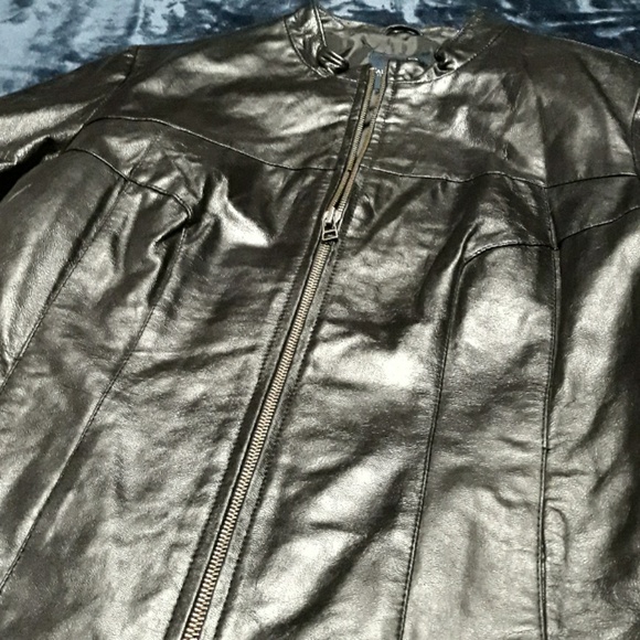 Black leather jacket - Picture 2 of 5